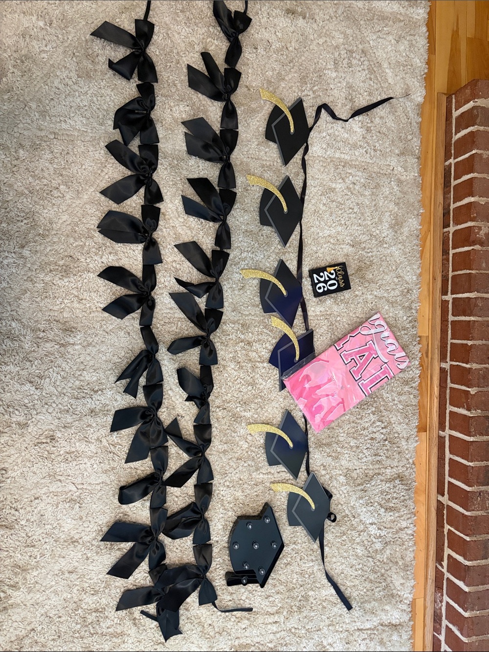 Bow garland and grad party decor.